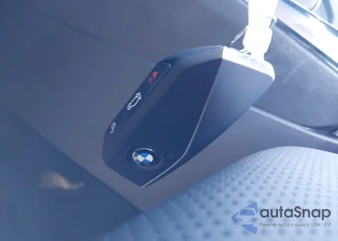 2026 BMW X3 30 xDrive z USA, uszkodzony, nr VIN 5UX53GP06T9156568